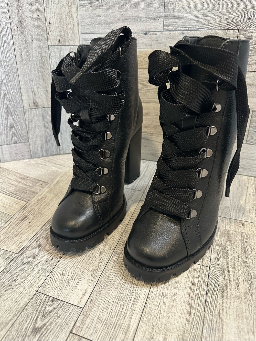 SCHUTZ Black Lace-Up Chunky Heel Combat Boots size 7